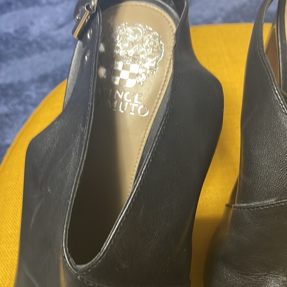Size 11 black Vince Camuto sling back pumps. Worn once. - Picture 5 of 6